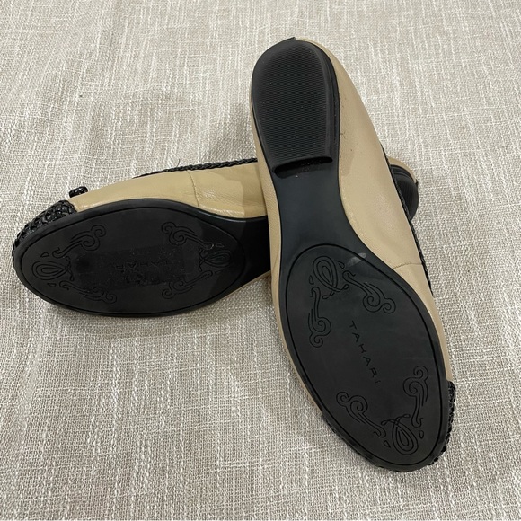 Tahari Leather TA Voyage Tan and Black Two-Toned Ballet Flat Shoes Size 7M - Picture 3 of 7